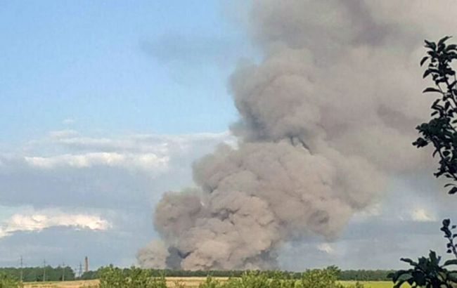 Біля Нової Каховки вибухнув склад російських боєприпасів