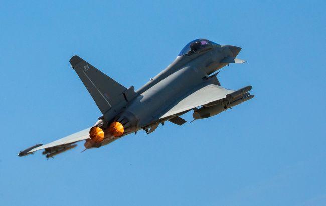 Британские истребители перехватили два самолета РФ над Черным морем