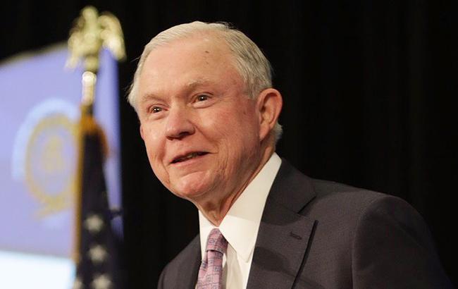 Генпрокурор США не будет идти в отставку после публикаций бесед с послом РФ