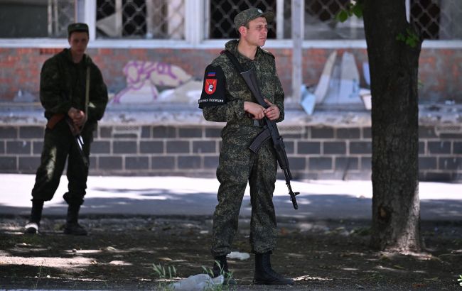 В оккупированном Мариуполе прогремели взрывы: россияне заявляют о работе ПВО