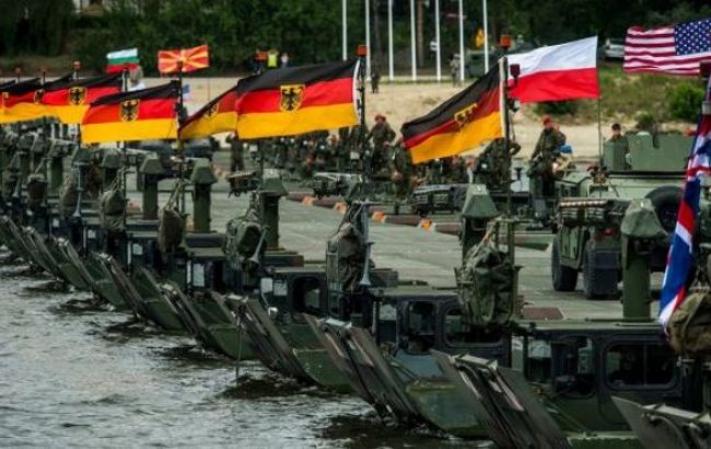 НАТО может расширить присутствие в странах Балтии