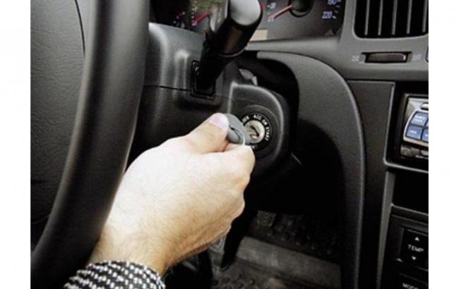 В России ухажер после первого свидания угнал машину девушки