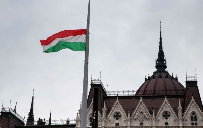 Опозиція Угорщини вимагає позачергового засідання парламенту для ратифікації заявки Швеції до НАТО