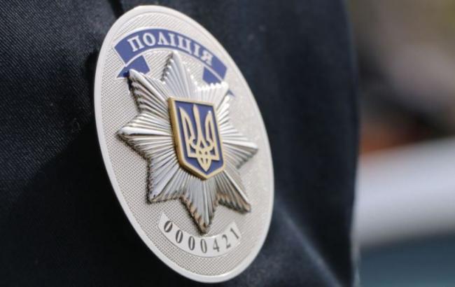 В Харьковской области неизвестный обстрелял полицейский автомобиль