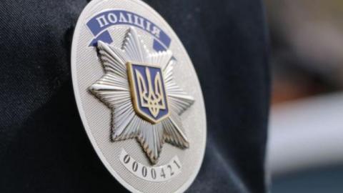 Біля метро "Лісова" у Києві сталися вибухи, горів автомобіль