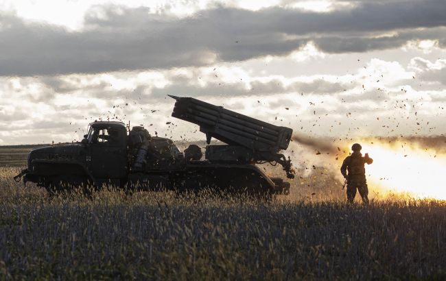 ЗСУ накрили позиції росіян та знищили живу силу противника (відео)