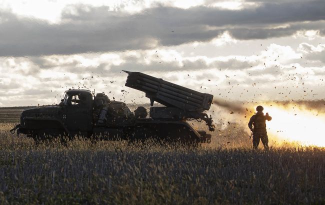 Продвижение ВСУ к Сватово и вражеские штурмы на Донбассе: новые карты боев