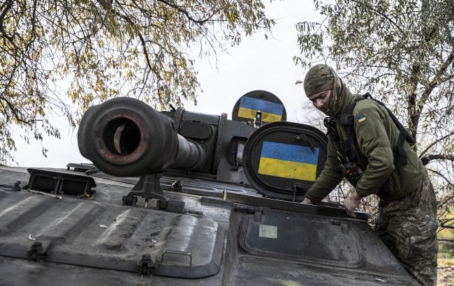 ВСУ подняли украинский флаг еще в одном селе под Херсоном (видео)