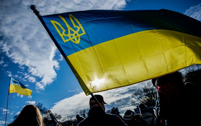 В Запорожье маленькие украинцы организовали "магазин", отдавая прибыль ВСУ (видео)