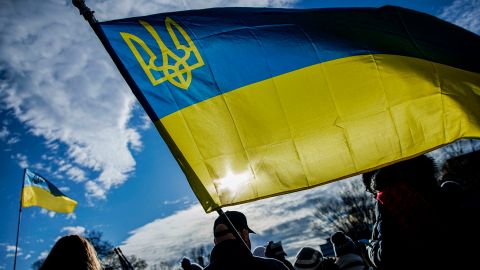 В Україну повернули маму з трьома дітьми, яку "евакуювали" в російську глибинку