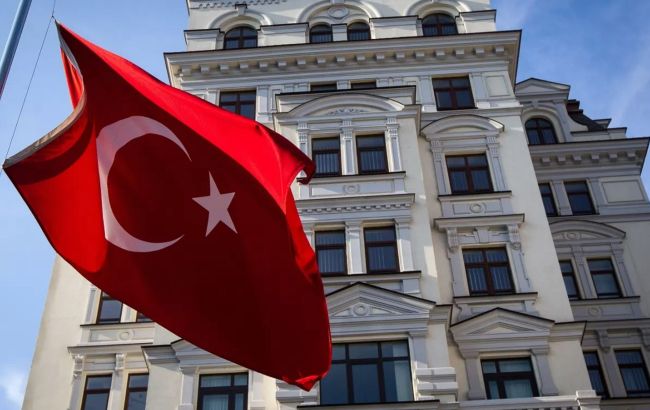 Туреччина переносить своє посольство з Києва до Чернівців