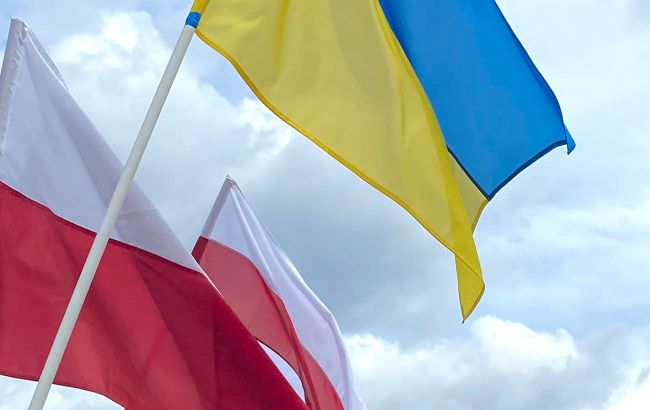 В Польше заявили, что могут продлить запрет на ввоз украинской агропродукции и без ЕС