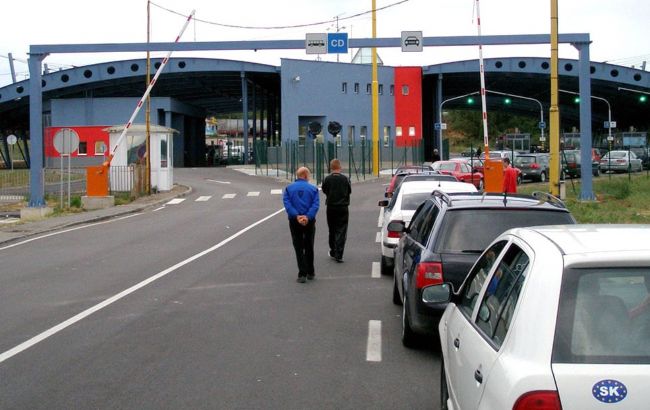 У Словаччині перевізники пригрозили заблокувати кордон із Україною. Що кажуть у ДПСУ