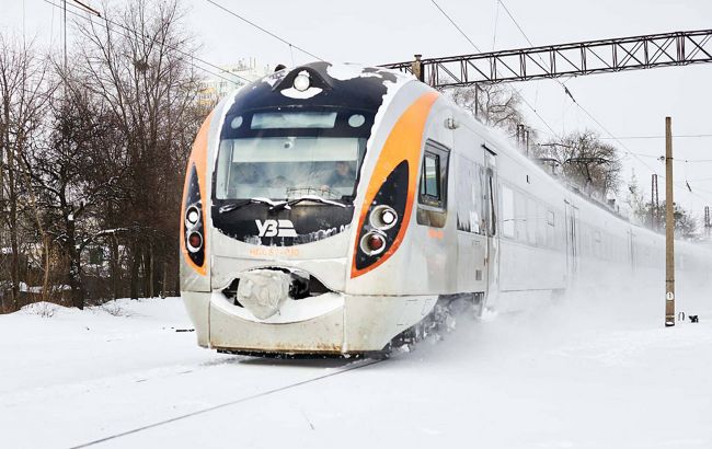 УЗ запустить нові потяги до Карпат на зимові свята: маршрути