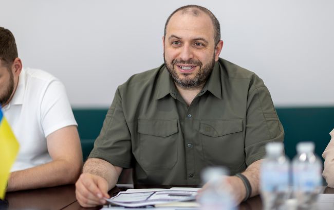 Умеров: работаем над решением о дополнительных 370 млрд гривен на закупку вооружения