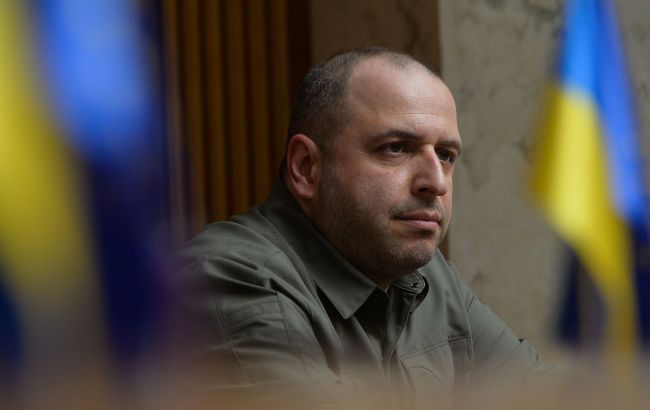 Умеров представил личному составу нового командующего ССО