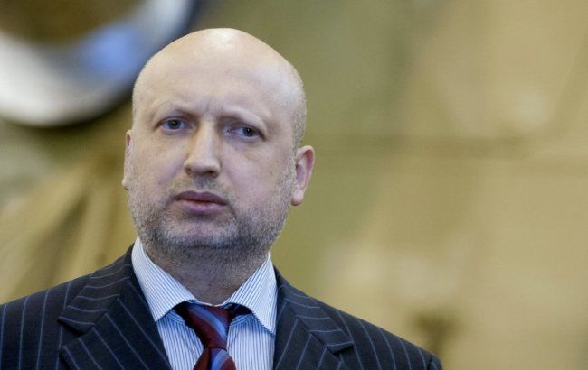 РФ пытается перевести гибридную войну против Украины в активную фазу, - Турчинов