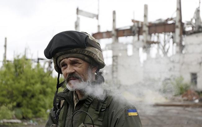 В зоне АТО за сутки ранены 5 украинских военных