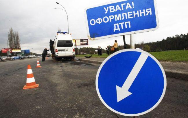 У Києві на проспекті Свободи сталася аварія, є постраждалі