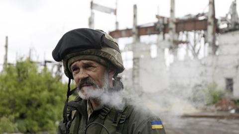 У зоні АТО за добу поранено четверо українських військових