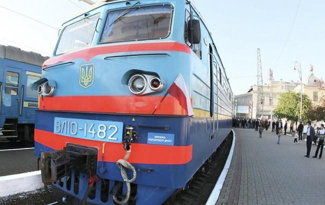 У Харківській області поїзд на смерть збив чоловіка