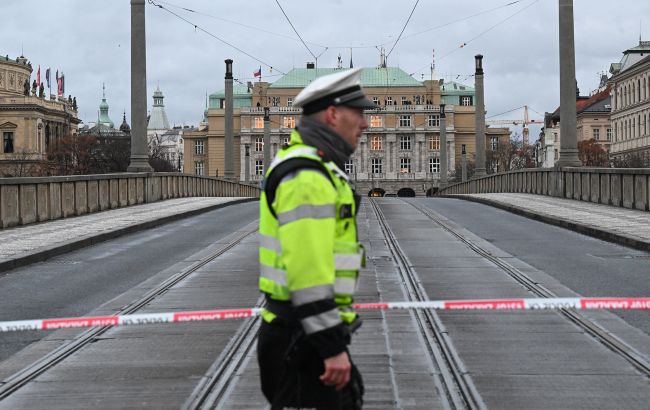 Чехия запретила въезд в страну российским дипломатам: для кого сделают исключение
