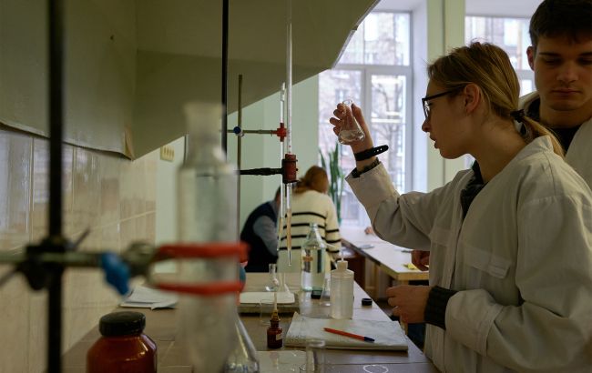 МОН збільшило держзамовлення: хто зможе перевестися на додаткові бюджетні місця