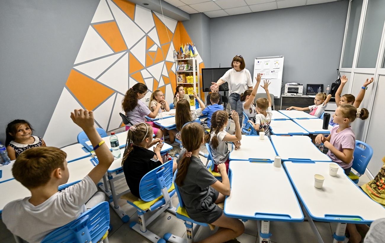 Менші групи та більше уваги: як у школах ділитимуть класи на групи за новими правилами