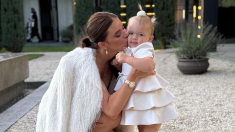 Дружина Усика показала, як підросла наймолодша донька Марія: теплі сімейні фото