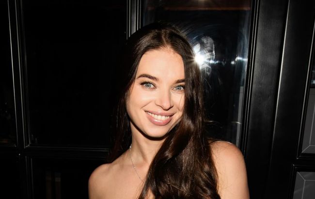 Жена Усика умилила новыми фото с самой маленькой дочкой, которой исполнился год