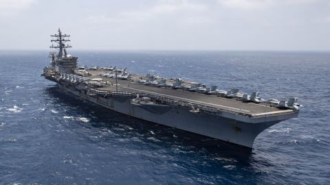 В Средиземное море прибывает авианосная группа ВМС США