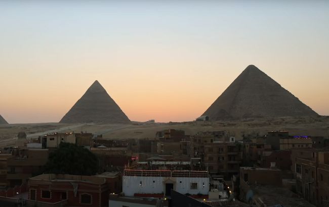 Свето-звуковое шоу и штраф за подъем: факты о египетских пирамидах, которые вы вряд ли знали раньше (видео)
