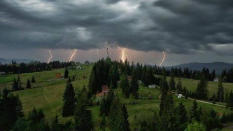 Стихия готовит удар:&nbsp;синоптик предупредила об опасных метеоявлениях