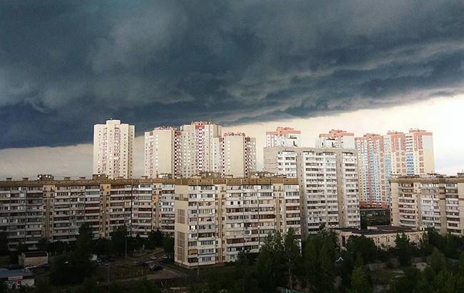 В Киеве сегодня ожидаются сильные дожди и шквалы