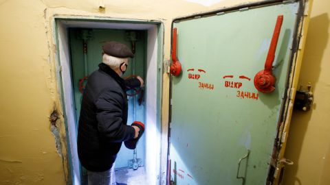 Как вести себя в бомбоубежищах: правила и советы от полиции