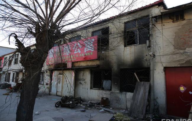 18 осіб загинули в результаті пожежі в караоке-барі в Китаї