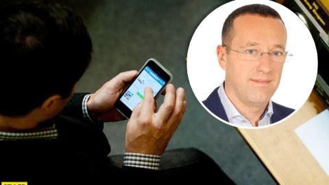 Двіж, популізм і все: нардеп в СМС-ці поскаржився коханій на Раду