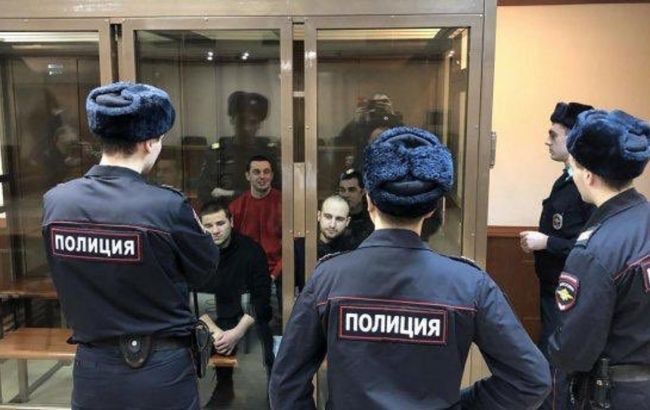 Сегодня суд в Москве решит вопрос о продлении ареста украинским морякам