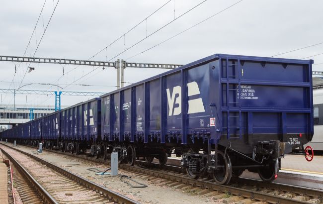 Підвищення тарифів УЗ на вантажні перевезення - це удар по економічній безпеці, - експерт