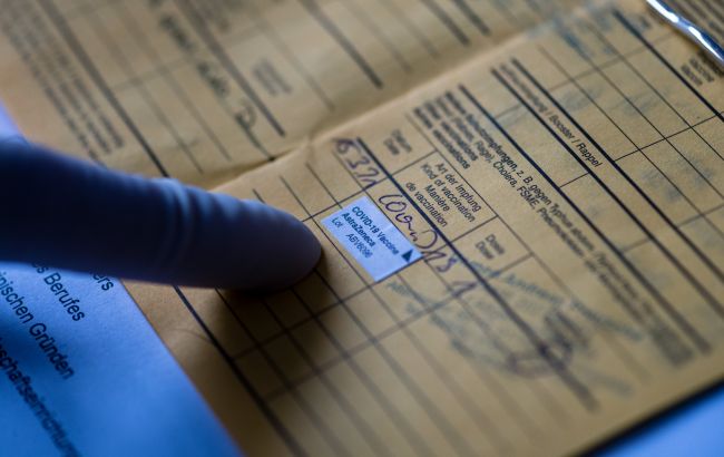 COVID-сертификаты в Украине: какой срок действия документа и когда его нужно менять