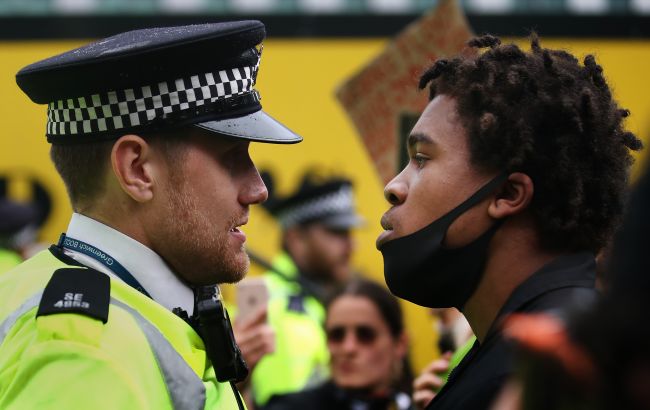 Искали ядерные тайны? В Шотландии арестовали двух человек возле субмарин Trident