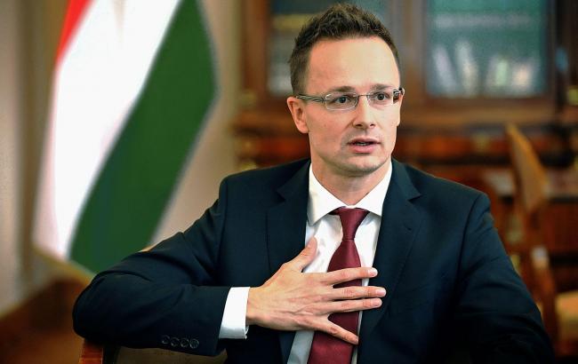 Глава МЗС Угорщини вважає продовження санкцій проти РФ антидемократичним