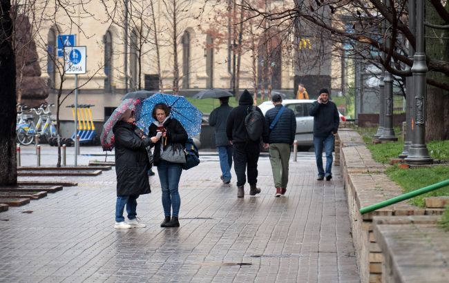 Україну накриє негода: де сьогодні чекати зливи та грози