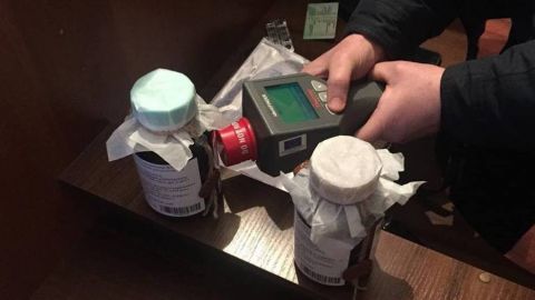 В Киеве пытались продать 2 литра "красной ртути" за 246 тыс. евро