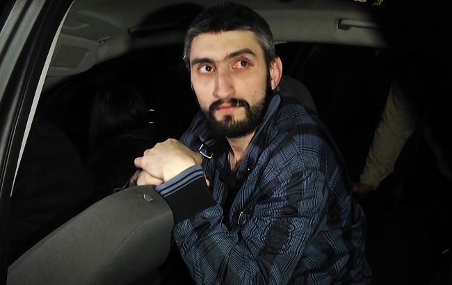 В Киеве избили известного антимайдановца "Топаза", который "давал команду" (фото)