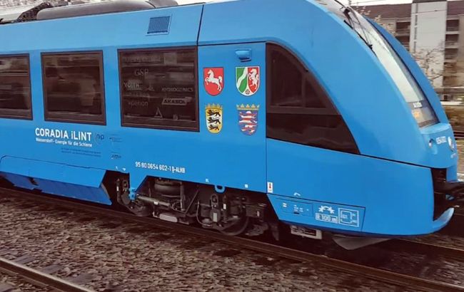 У Німеччині запустили перший в світі поїзд на водневому паливі