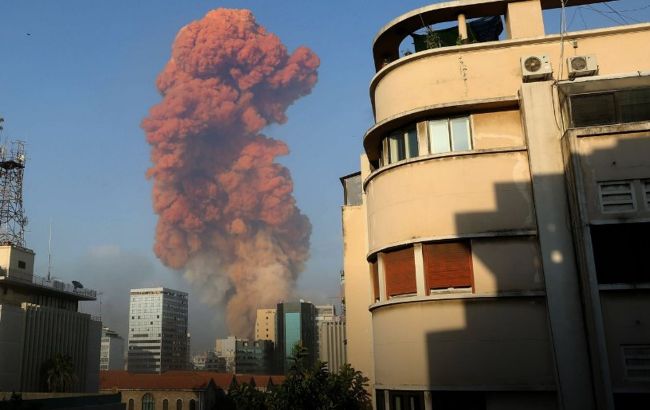 У Бейруті відбулося два потужних вибухи: ударна хвиля зруйнувала півміста