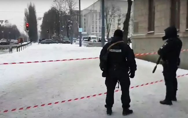 Появилось видео задержания нацгвардейца Рябчука, устроившего стрельбу в Днепре