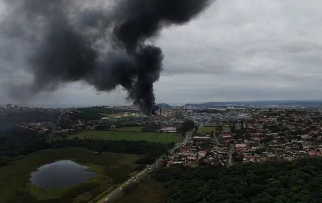 У ПАР стався вибух на нафтозаводі, є постраждалі