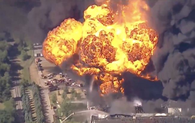 У США масштабна пожежа на хімічному заводі. Влада оголосила евакуацію